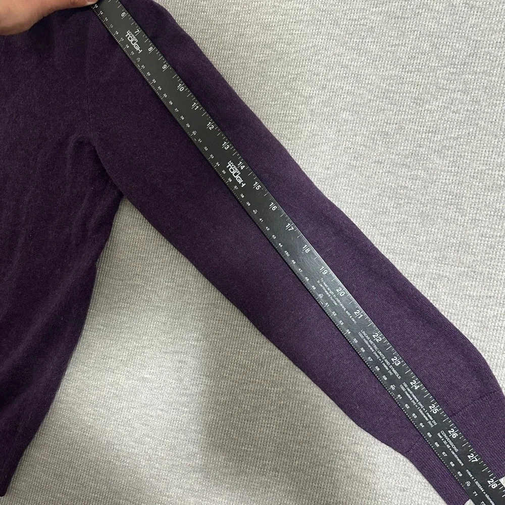 Banana Republic Argyle 100% Merino Wool V-Neck Sweater Purple Mens‎ Large
